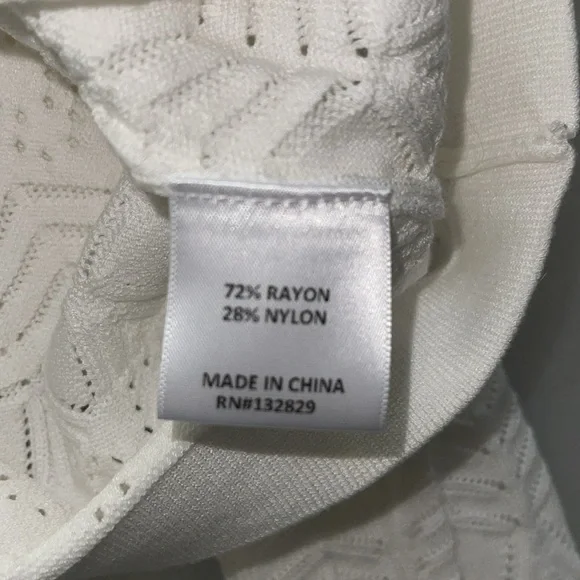 🤍🤍TULAROSA sweater - Picture 6 of 7